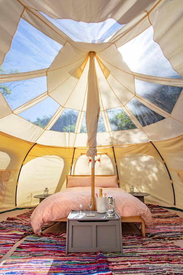 Lloyds Meadow Glamping Hotell Chester Exteriör bild