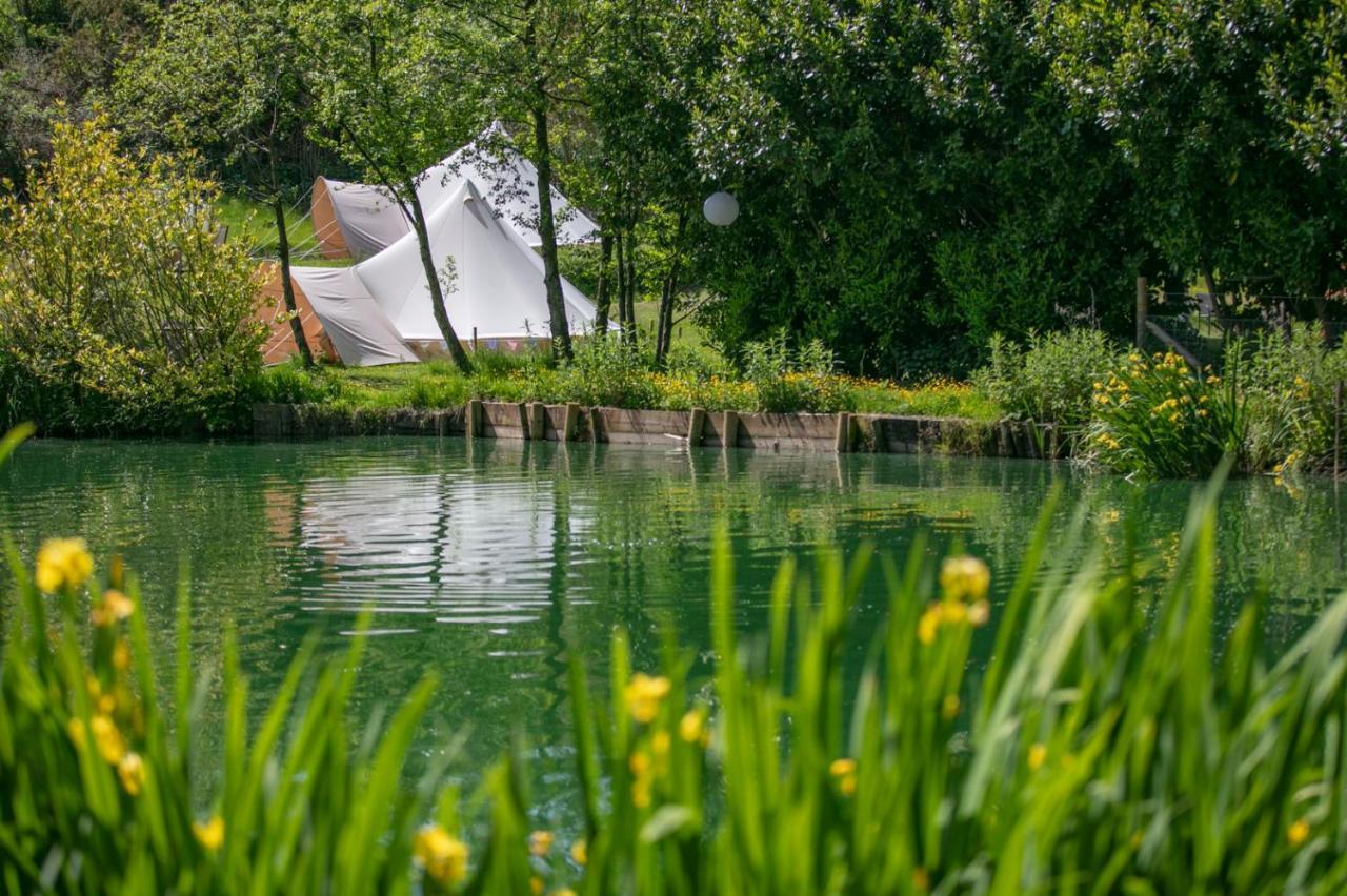 Lloyds Meadow Glamping Hotell Chester Exteriör bild