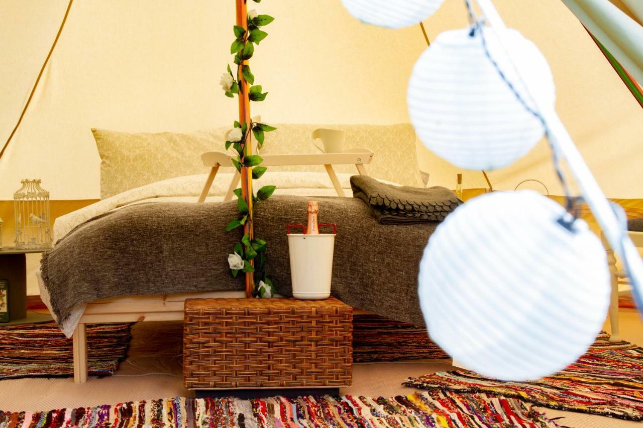 Lloyds Meadow Glamping Hotell Chester Exteriör bild